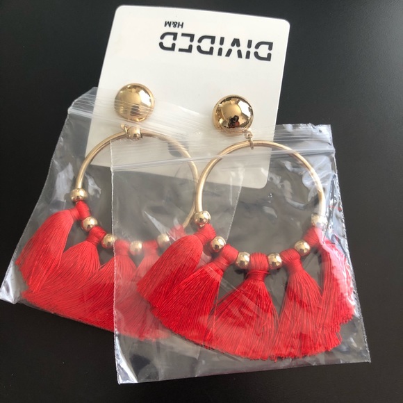 Tassels earrings from H&M. - Picture 1 of 1